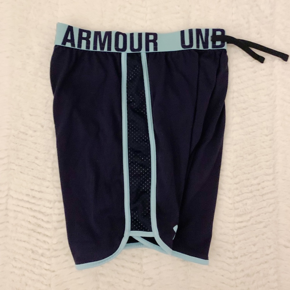 Girl’s Under Armour basketball shorts